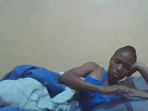 Smillie prety online show from November 26, 2025, 4:01 am