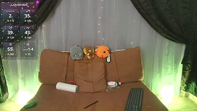 Snapshot of _Little_sophie__ chatting on June 21, 2026, 9:20 pm Little sophie online show from June 21, 2026, 9:20 pm