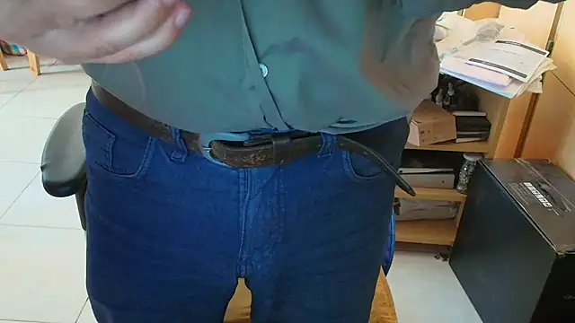 angelgarcia269 online show from November 10, 2025, 11:37 am