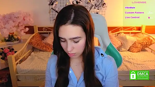 Snapshot of _Eliizabeth_ chatting on February 19, 2026, 10:40 pm Eliizabeth online show from February 19, 2026, 10:40 pm