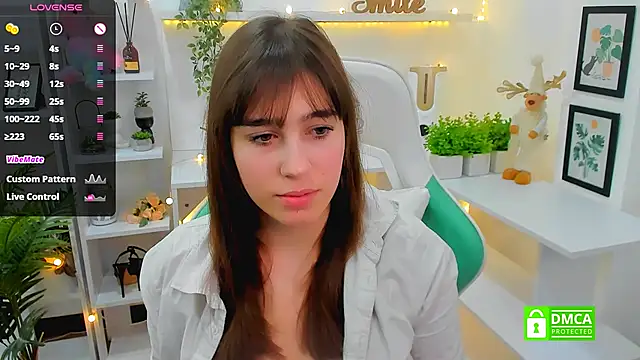  Eliizabeth  online show from February 22, 2025, 2:50 am