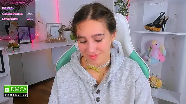  Eliizabeth  online show from October 13, 2025, 8:54 pm