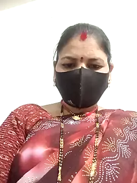 Snapshot of Riyaa-Devi chatting on February 10, 2025, 6:03 pm Riyaa-Devi online show from February 10, 2025, 6:03 pm