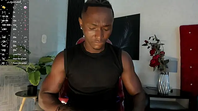 Snapshot of DannSmmith chatting on February 24, 2026, 4:35 am DannSmmith online show from February 24, 2026, 4:35 am