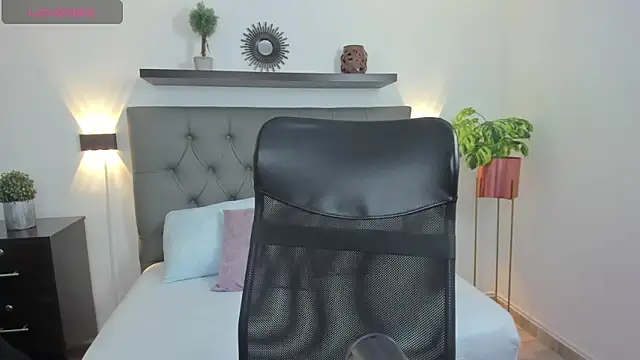 Snapshot of nataly_rodri chatting on November 12, 2025, 7:18 pm nataly rodri online show from November 12, 2025, 7:18 pm