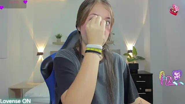 Snapshot of nataly_rodri chatting on February 14, 2026, 1:50 am nataly rodri online show from February 14, 2026, 1:50 am