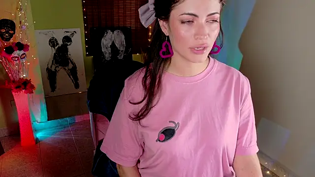 Snapshot of Emma__Blanco chatting on October 21, 2025, 3:44 pm Emma Blanco online show from October 21, 2025, 3:44 pm