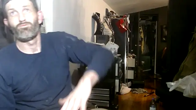 leanjamesdean online show from February 5, 2025, 2:08 am