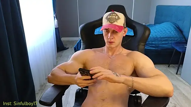 Richard mils online show from October 17, 2025, 10:07 am