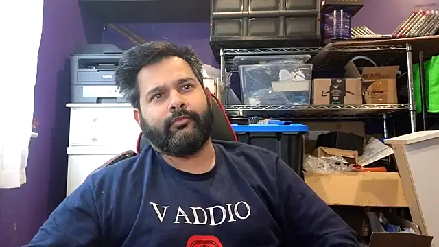 Sakhtlaundaz online show from November 25, 2025, 3:01 pm