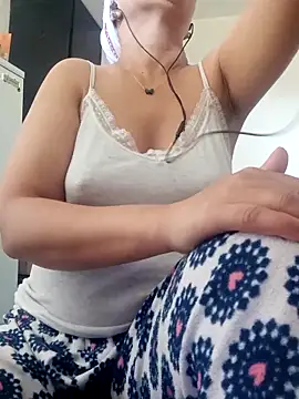 lolo890 online show from October 30, 2025, 11:19 am