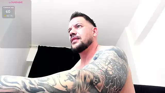 musclemonster31 online show from March 3, 2026, 4:08 am