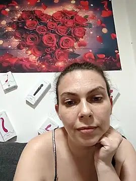 LEAsquirt91 online show from May 5, 2026, 1:36 pm