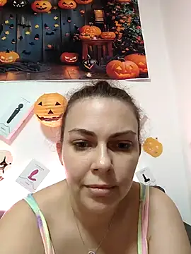 Snapshot of LEAsquirt91 chatting on November 15, 2025, 11:14 am LEAsquirt91 online show from November 15, 2025, 11:14 am