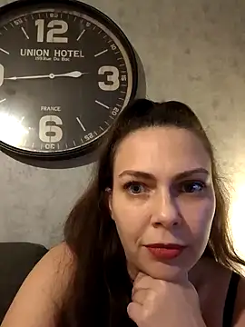 Snapshot of LEAsquirt91 chatting on January 31, 2025, 1:54 am LEAsquirt91 online show from January 31, 2025, 1:54 am