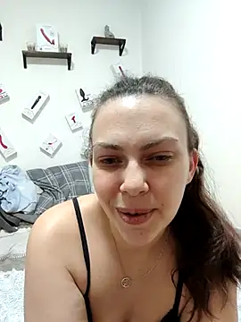 Snapshot of LEAsquirt91 chatting on February 18, 2025, 7:52 pm LEAsquirt91 online show from February 18, 2025, 7:52 pm