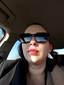 Snapshot of LEAsquirt91 chatting on March 4, 2025, 2:32 pm LEAsquirt91 online show from March 4, 2025, 2:32 pm