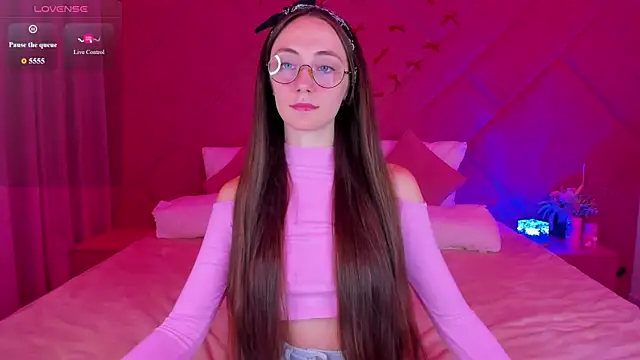Snapshot of Lexi_Split chatting on July 8, 2026, 1:52 am Lexi Split online show from July 8, 2026, 1:52 am