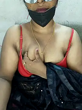 Snapshot of Malluivaniya chatting on December 6, 2024, 8:01 pm Malluivaniya online show from December 6, 2024, 8:01 pm