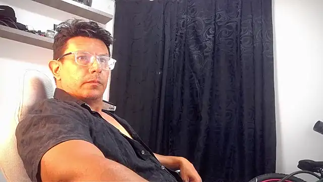 pedropicapi online show from May 2, 2026, 3:56 am