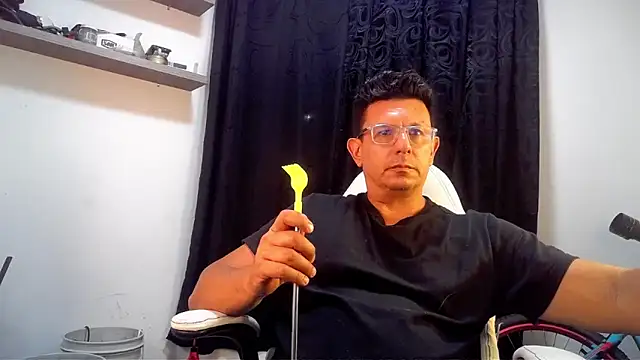 pedropicapi online show from April 24, 2026, 3:41 am