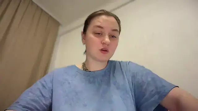 Snapshot of Isabel-Bailey chatting on October 11, 2025, 7:04 pm Isabel-Bailey online show from October 11, 2025, 7:04 pm