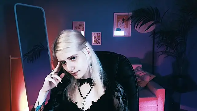 Noah ElmerX online show from November 7, 2025, 7:35 am