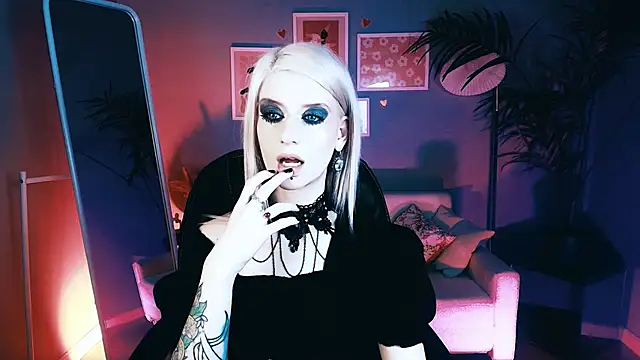 Noah ElmerX online show from October 18, 2025, 2:30 pm