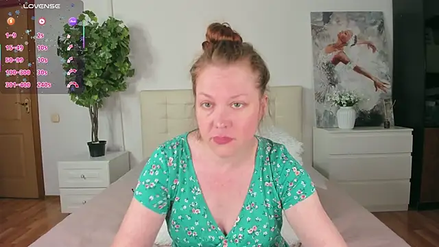 CutieGinger online show from May 16, 2026, 1:26 am