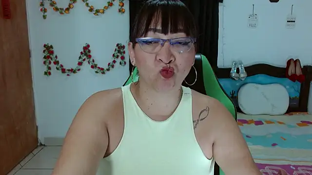Snapshot of candy_crazy38 chatting on January 25, 2025, 10:39 pm candy crazy38 online show from January 25, 2025, 10:39 pm