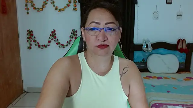 Snapshot of candy_crazy38 chatting on January 25, 2025, 9:36 am candy crazy38 online show from January 25, 2025, 9:36 am