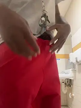 ITSONLYKENNY online show from February 13, 2025, 6:26 pm