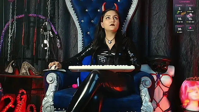 abbymora online show from July 7, 2026, 12:35 am
