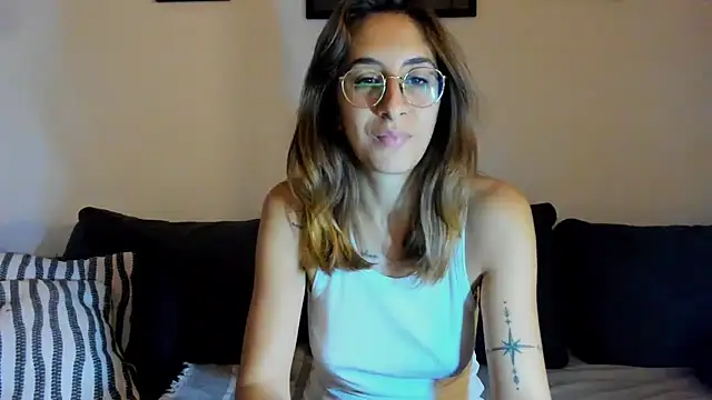 DesireMore90 online show from October 10, 2025, 9:04 pm