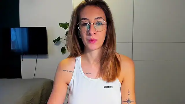 DesireMore90 online show from November 15, 2025, 9:35 am