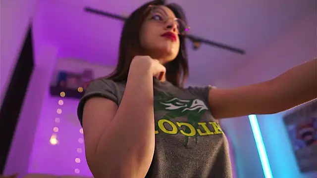 melissajoness3 online show from October 18, 2025, 12:01 am