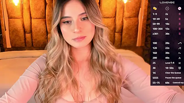 Snapshot of KiaraCarter chatting on October 13, 2025, 7:59 pm KiaraCarter online show from October 13, 2025, 7:59 pm