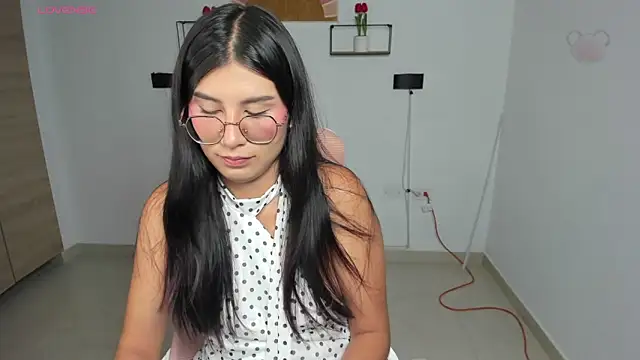 emily villamil online show from March 9, 2026, 8:45 pm