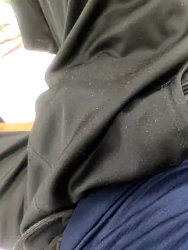 Snapshot of Horny_boy321 chatting on December 3, 2025, 9:31 am Horny boy321 online show from December 3, 2025, 9:31 am