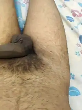 Snapshot of Horny_boy321 chatting on November 3, 2025, 1:11 am Horny boy321 online show from November 3, 2025, 1:11 am