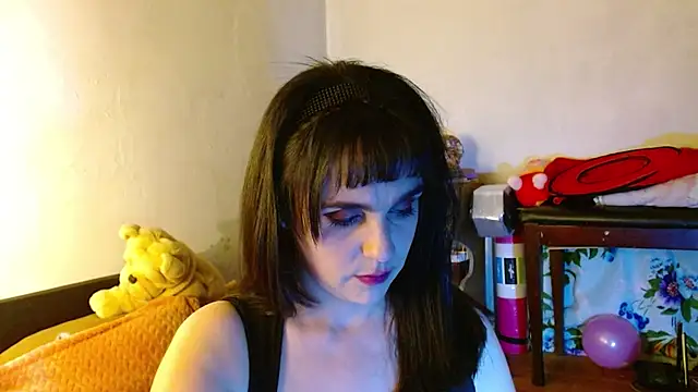 Snapshot of collette_beaufoy_ chatting on February 15, 2026, 11:03 pm collette beaufoy online show from February 15, 2026, 11:03 pm