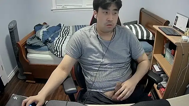 Koreanboy171 online show from March 15, 2026, 4:08 am