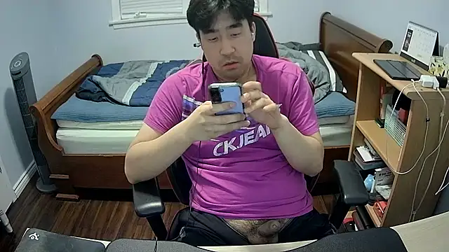 Koreanboy171 online show from March 17, 2026, 3:09 am