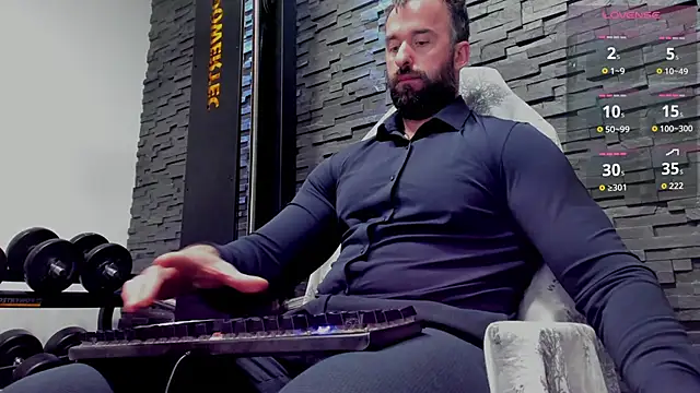 Snapshot of David_Big_Daddy chatting on February 20, 2026, 3:47 am David Big Daddy online show from February 20, 2026, 3:47 am