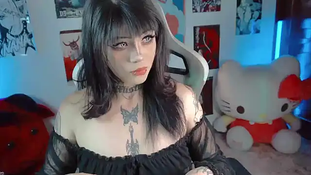 Snapshot of Deadly_Doll chatting on September 17, 2025, 10:23 pm Deadly Doll online show from September 17, 2025, 10:23 pm