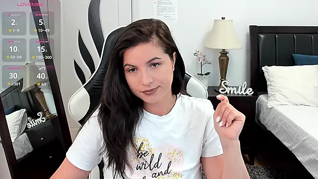 Snapshot of AmyPure_ chatting on May 29, 2026, 5:24 am AmyPure online show from May 29, 2026, 5:24 am