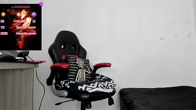 Aron Baylor online show from November 21, 2025, 11:48 pm