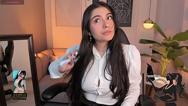 Ellie Jhonson   online show from October 27, 2025, 12:00 am