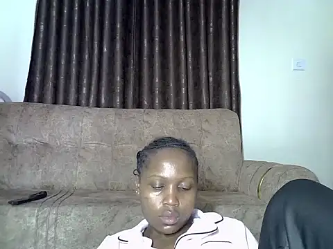 AurelAda online show from December 17, 2025, 11:32 pm