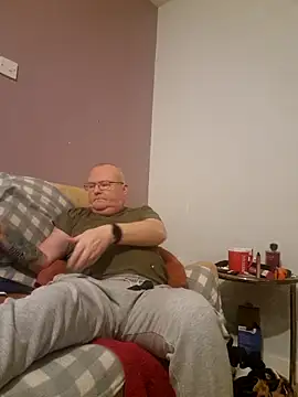 FriendlyDave online show from February 26, 2025, 5:13 am